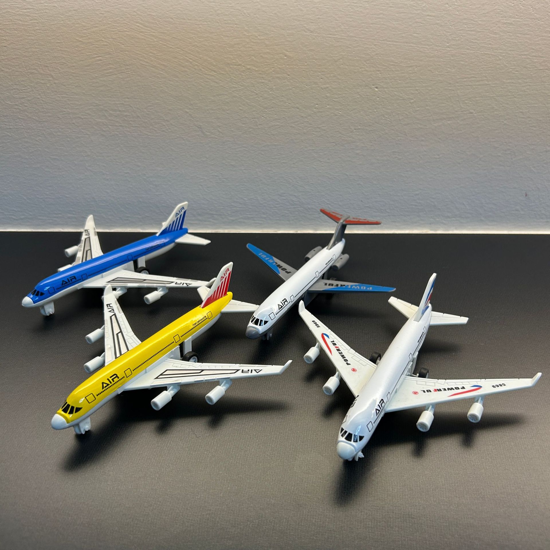 Miniatura de Avião de Brinqued - Kids Toys Supplier avaliação e preço